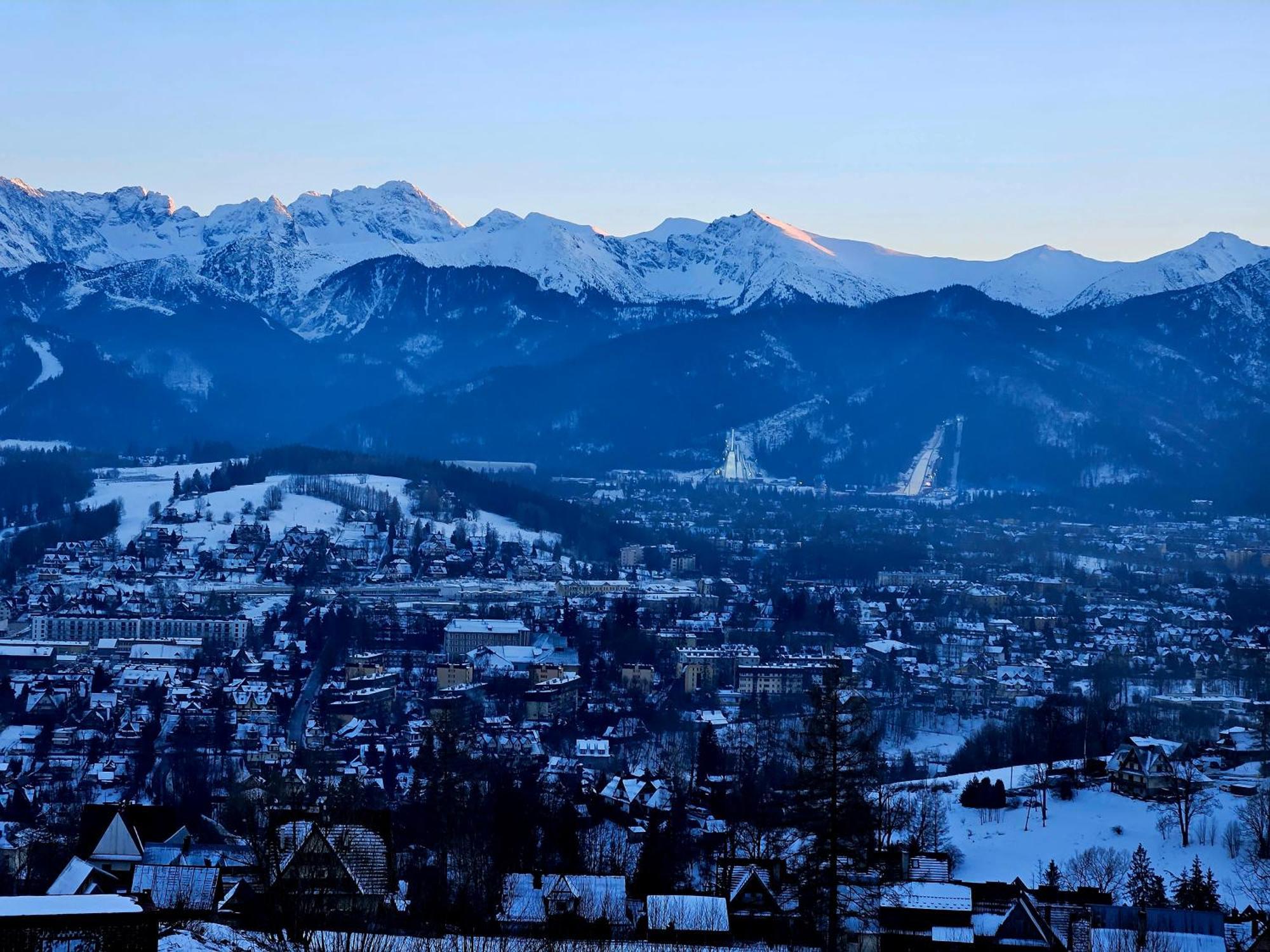 Domek Z Jacuzzi Tatrzanskie Serce Czerwienne Buitenkant foto